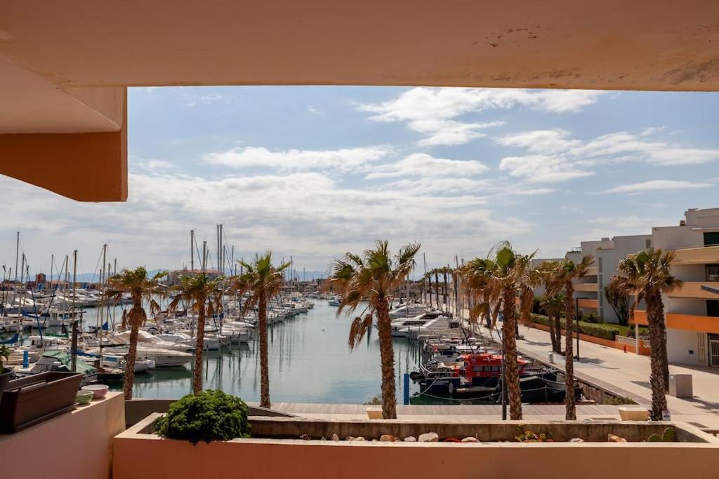 Studio 4 People - Christmas Market - Port - Beach Le Barcarès Exterior foto